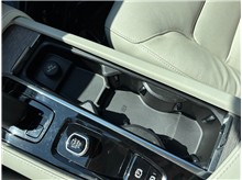 Vehicle Thumb #35