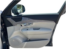 Vehicle Thumb #47