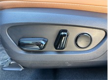 Vehicle Thumb #19