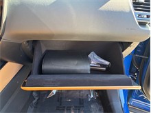 Vehicle Thumb #46