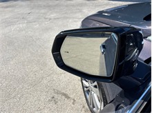 Vehicle Thumb #19