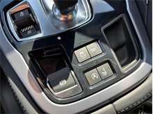 Vehicle Thumb #36