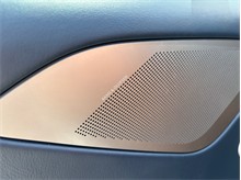 Vehicle Thumb #22
