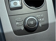 Vehicle Thumb #31