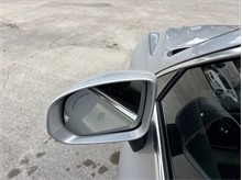 Vehicle Thumb #17