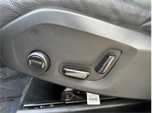Vehicle Thumb #19