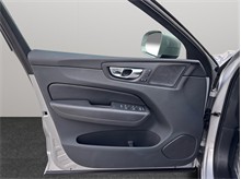 Vehicle Thumb #20