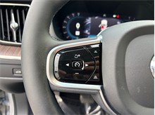 Vehicle Thumb #26
