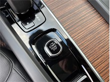 Vehicle Thumb #28