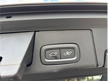Vehicle Thumb #46