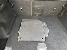 Vehicle Thumb #47