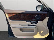 Vehicle Thumb #20