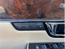 Vehicle Thumb #22