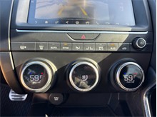 Vehicle Thumb #32