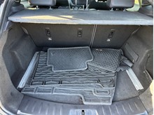 Vehicle Thumb #50