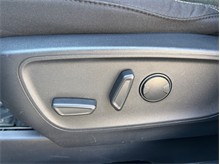 Vehicle Thumb #19