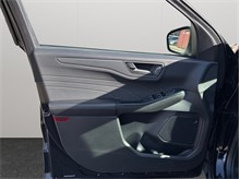 Vehicle Thumb #20