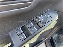 Vehicle Thumb #21