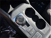 Vehicle Thumb #33