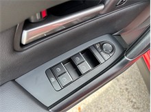 Vehicle Thumb #23