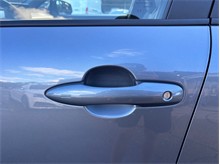 Vehicle Thumb #15