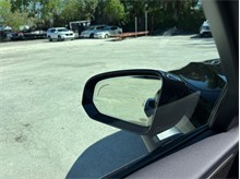 Vehicle Thumb #20