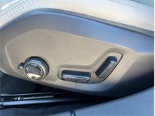 Vehicle Thumb #22