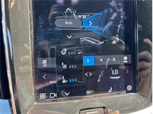 Vehicle Thumb #36