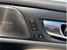 Vehicle Thumb #50