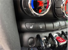 Vehicle Thumb #29