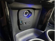 Vehicle Thumb #31