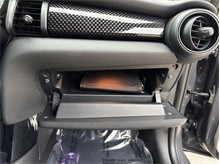 Vehicle Thumb #38