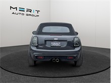 Vehicle Thumb #8