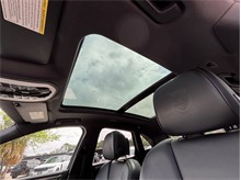 Vehicle Thumb #38