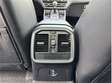 Vehicle Thumb #41