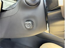 Vehicle Thumb #20