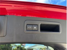 Vehicle Thumb #46