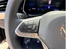 Vehicle Thumb #19