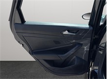Vehicle Thumb #27