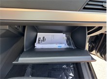 Vehicle Thumb #32