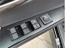 Vehicle Thumb #23