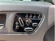 Vehicle Thumb #15