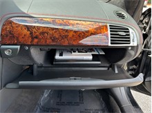 Vehicle Thumb #27