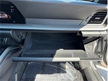 Vehicle Thumb #47
