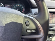 Vehicle Thumb #29