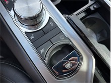 Vehicle Thumb #36