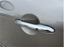 Vehicle Thumb #17