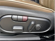Vehicle Thumb #19