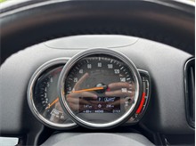 Vehicle Thumb #23