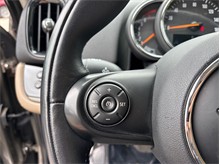 Vehicle Thumb #25
